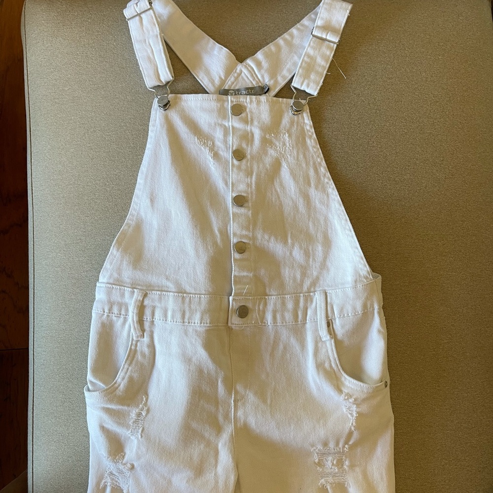 Tractr distressed girl’s white short denim overalls size 14 good condition